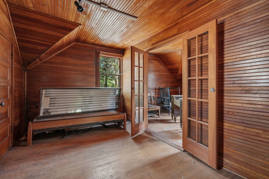 More Photos Of 1098 340th Ave, Frederic Specialty For Sale