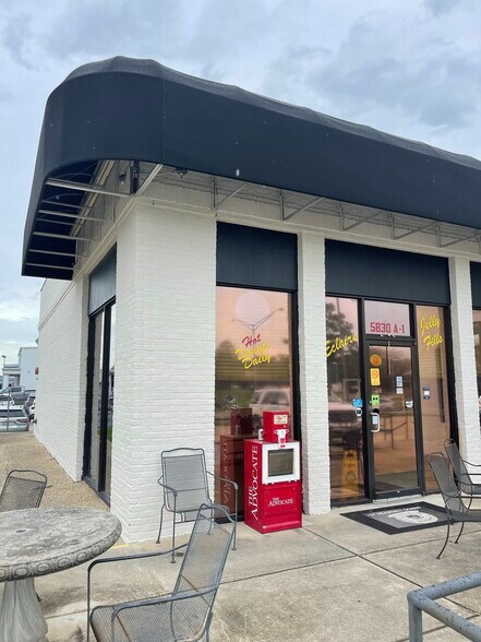 More Photos Of 5830 S Sherwood Forest Blvd, Baton Rouge Freestanding For Lease