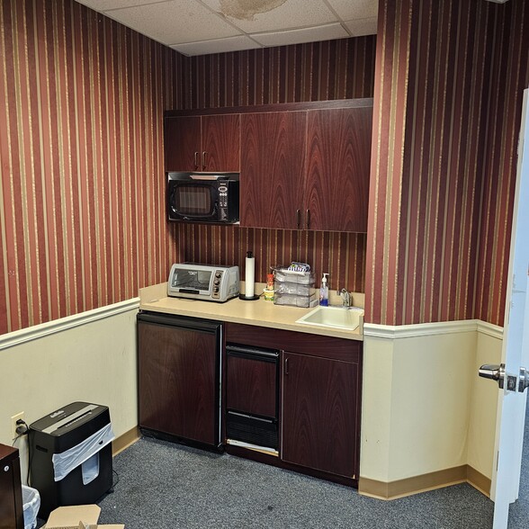 More Photos Of 602 S Atwood Rd, Bel Air Medical For Lease