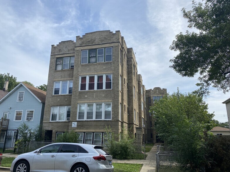 Primary Photo Of 1621 S Komensky Ave, Chicago Multifamily For Sale