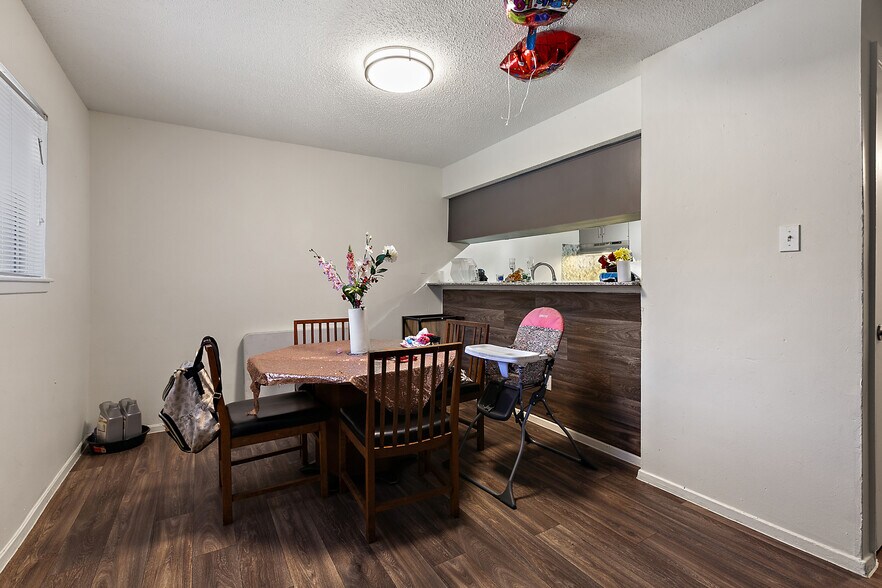 More Photos Of , Austin Multifamily For Sale