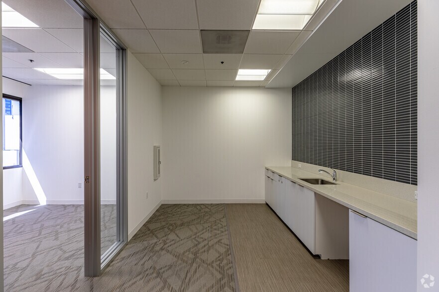 Photo of 7th Floor Ste 720