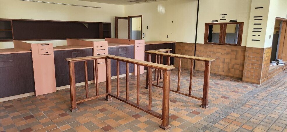 More Photos Of 224 N Oak St, Ukiah Office Residential For Sale