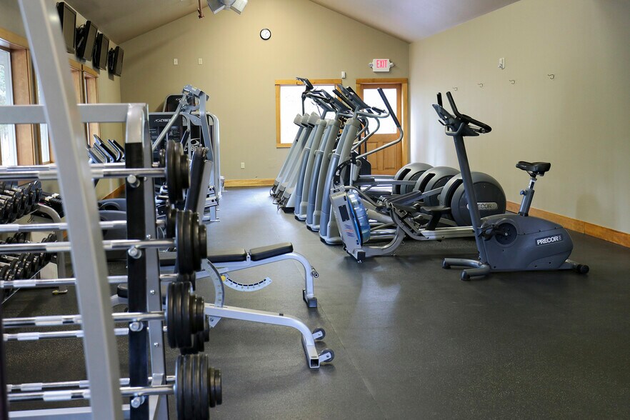 More Photos Of 18135 Cottonwood Rd, Sunriver General Retail For Sale