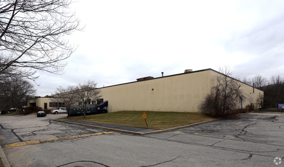 More Photos Of 1 Carding Ln, Johnston Manufacturing For Lease