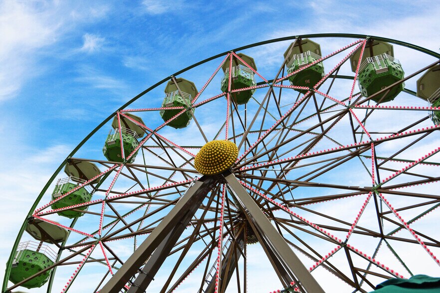 More Photos Of 2501 & 2519 Marshall St NE, Minneapolis Restaurant For Lease