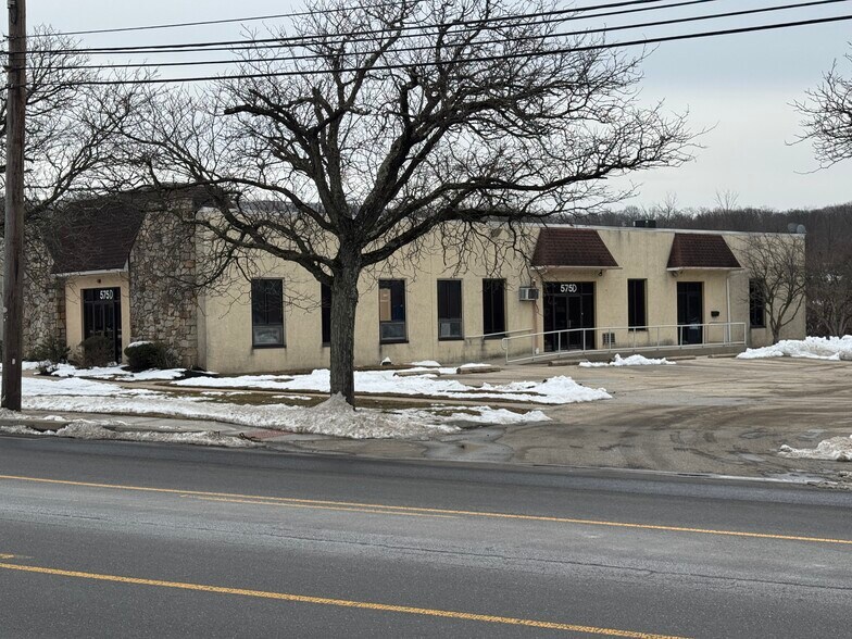 Primary Photo Of 575 Virginia Dr, Fort Washington Flex For Lease