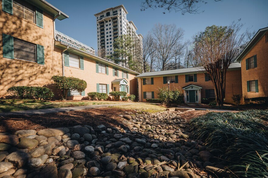 More Photos Of 3057 Pharr Court North Ct NW, Atlanta Multifamily For Sale