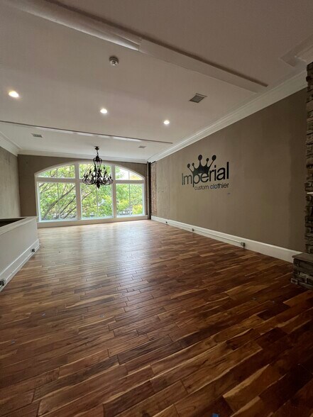 More Photos Of 1537 Main St, Columbia Storefront Retail Office For Lease