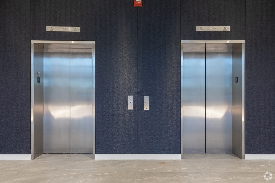 More Photos Of 371 Hoes Ln, Piscataway Office For Lease