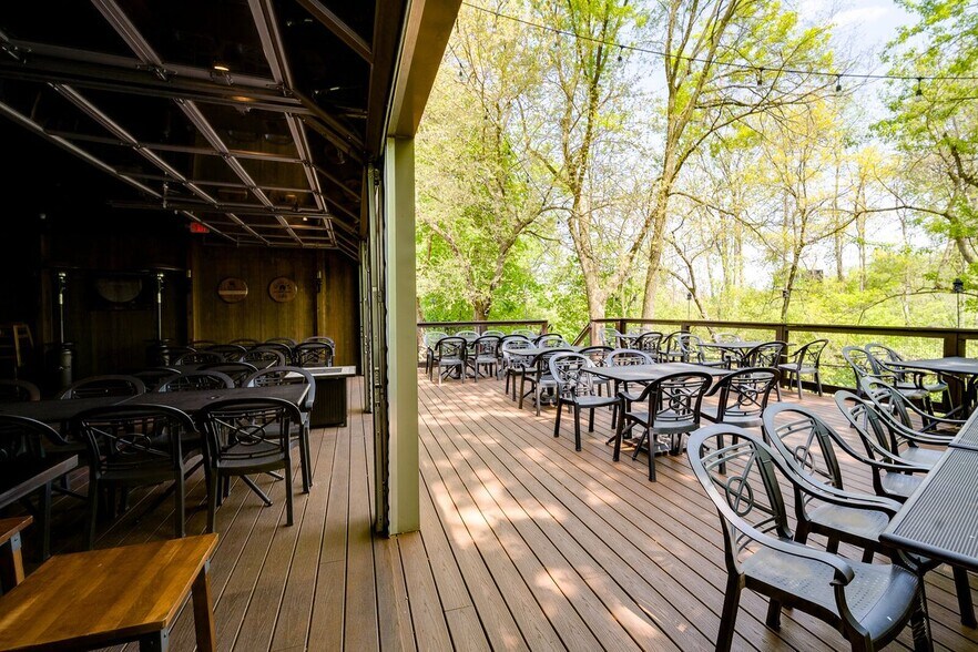 More Photos Of 108-111 W Main St, Medway Restaurant For Sale