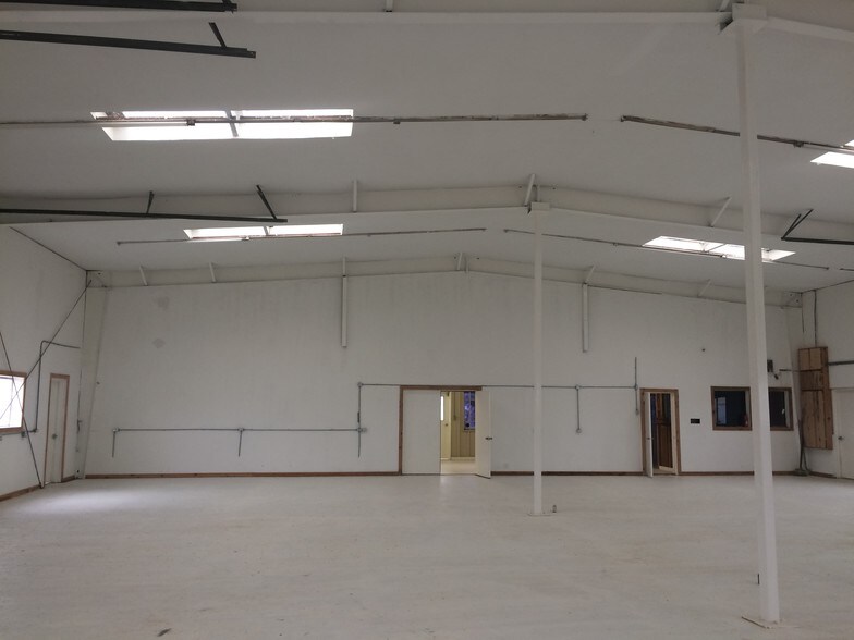 More Photos Of 204 Glen Flora Rd, Eagle Lake Warehouse For Sale