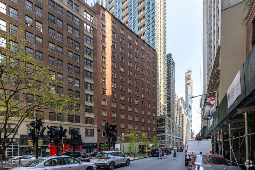 Primary Photo Of 83 Maiden Ln, New York Office For Lease