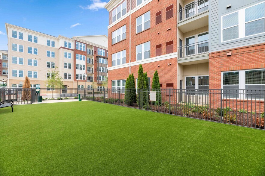 More Photos Of 4040 Gateway Dr, Fairfax Apartments For Lease