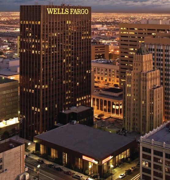 More Photos Of 221 N Kansas St, El Paso Office For Lease
