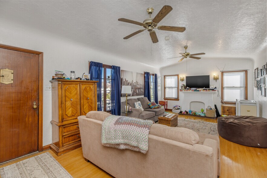 More Photos Of 1117 Mira Mar Ave, Long Beach Apartments For Sale