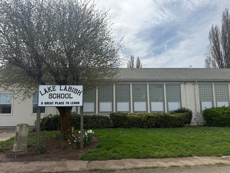 Primary Photo Of 7495 Portland Rd NE, Salem Schools For Sale