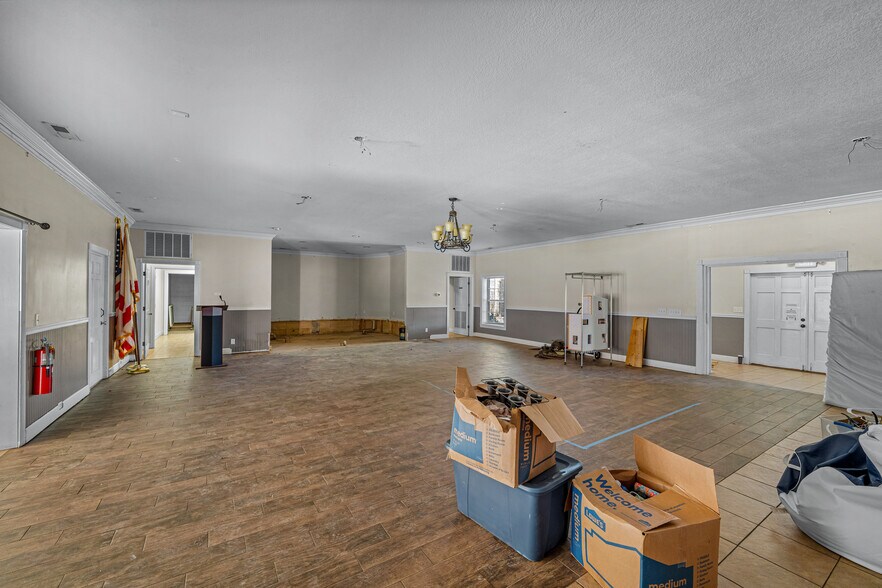 More Photos Of 502 Crystal Lake Dr NE, Fort Payne Golf Course Driving Range For Sale