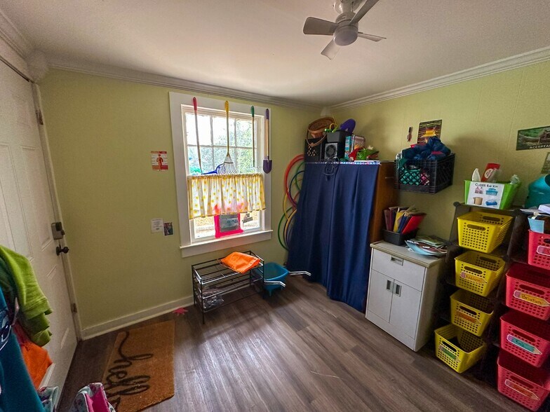 More Photos Of 247 S Barron St, Rusk Religious Facility For Sale