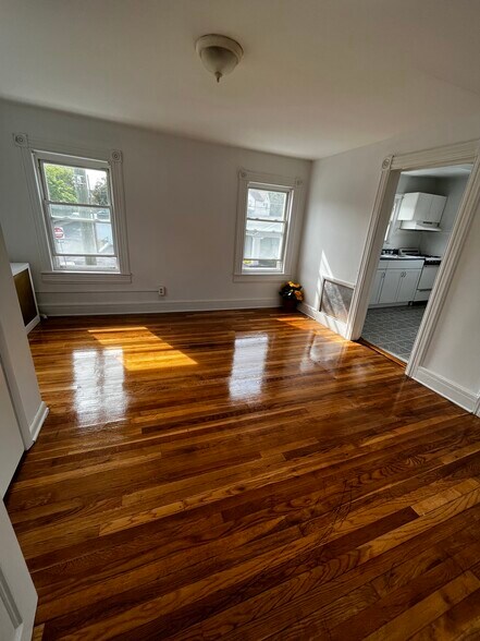 More Photos Of 158-160 W Main St, Walden Storefront Retail Residential For Sale