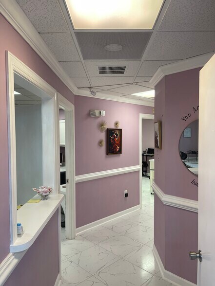 More Photos Of 11340 Pembrooke Sq, Waldorf Medical For Lease