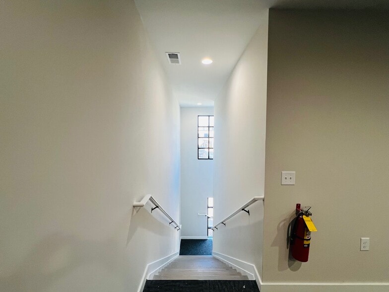 More Photos Of 1740 Grassland Pky, Alpharetta Office For Sale