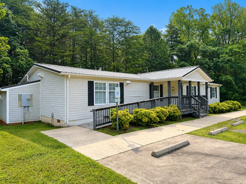 Primary Photo Of 993 Anderson Hwy, Cumberland Office For Sale