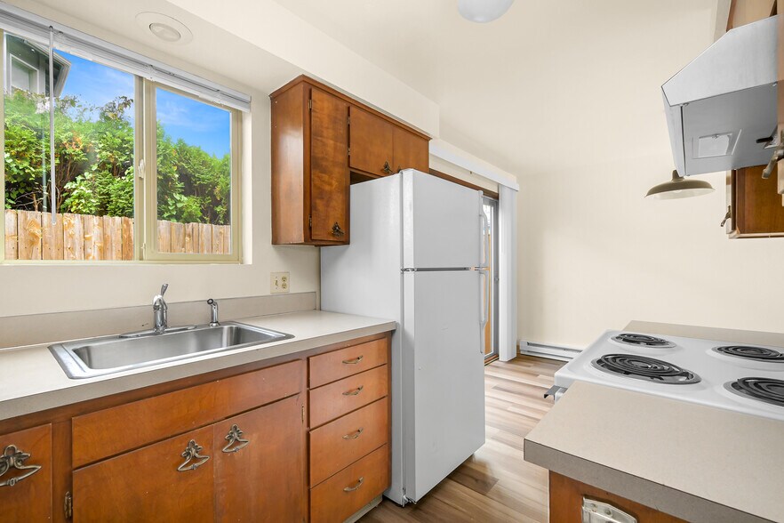More Photos Of 3330 Northwest Ave, Bellingham Multifamily For Sale