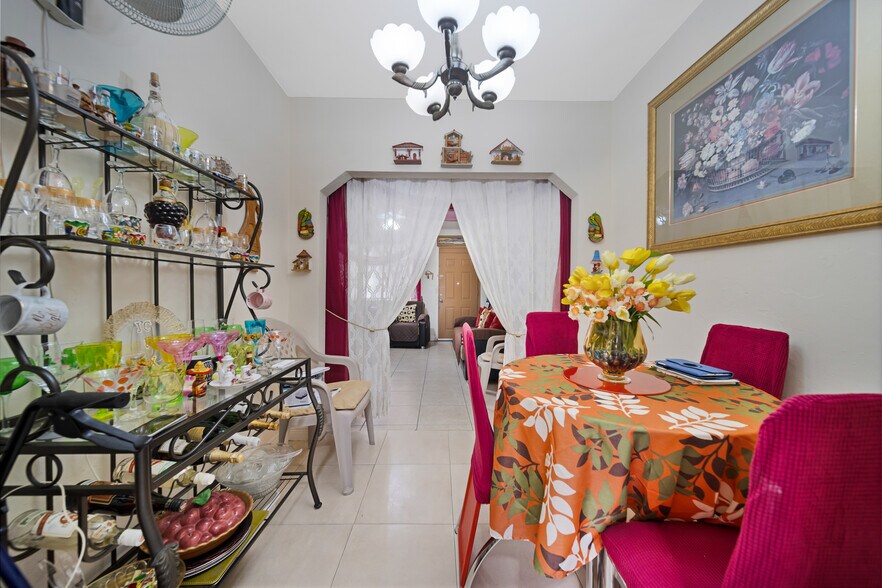 More Photos Of 931 SW 3rd St, Miami Apartments For Sale