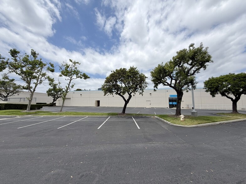 More Photos Of 16702-16800 Valley View Ave, La Mirada Research And Development For Lease