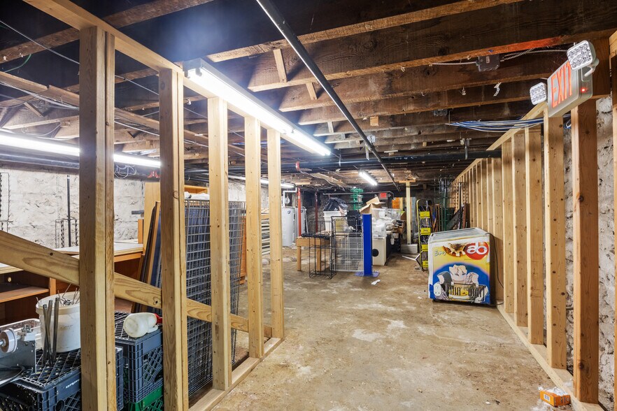 More Photos Of 7909 High School Rd, Elkins Park Restaurant For Lease