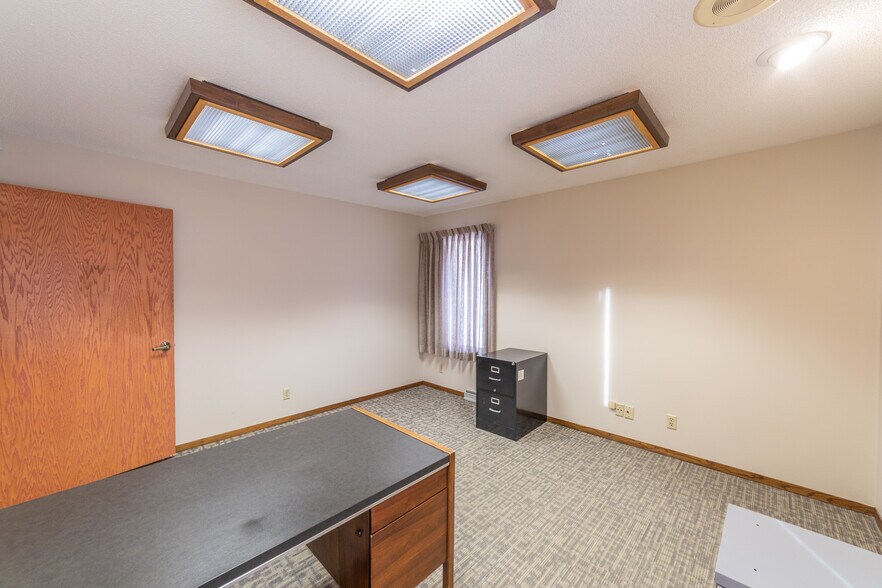 More Photos Of 605 Scott St, Wausau Office For Sale