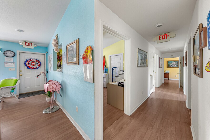 More Photos Of 5660 Micco Rd, Micco Office For Sale
