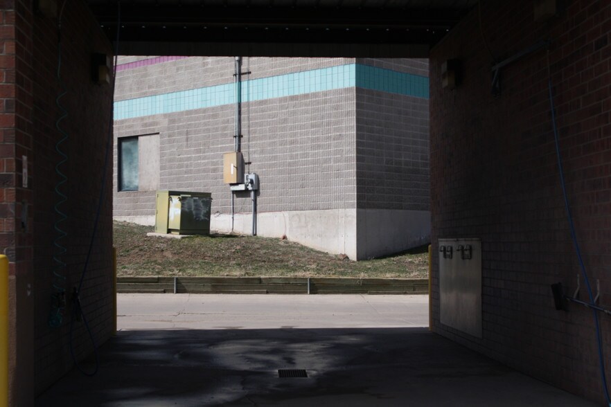 More Photos Of 12299 W Center Ave, Lakewood Carwash For Sale