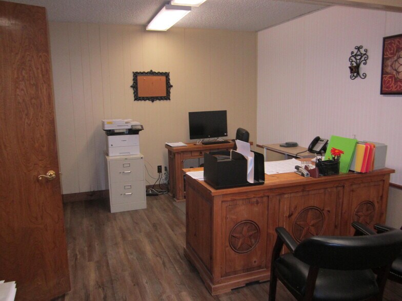 More Photos Of 20351 Highway 6, Manvel Office For Lease