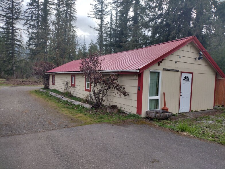 More Photos Of 7471 Mt Baker Hwy, Maple Falls Restaurant For Sale