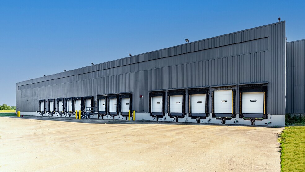 More Photos Of 150 Loomis Pky, Ravenna Warehouse For Lease