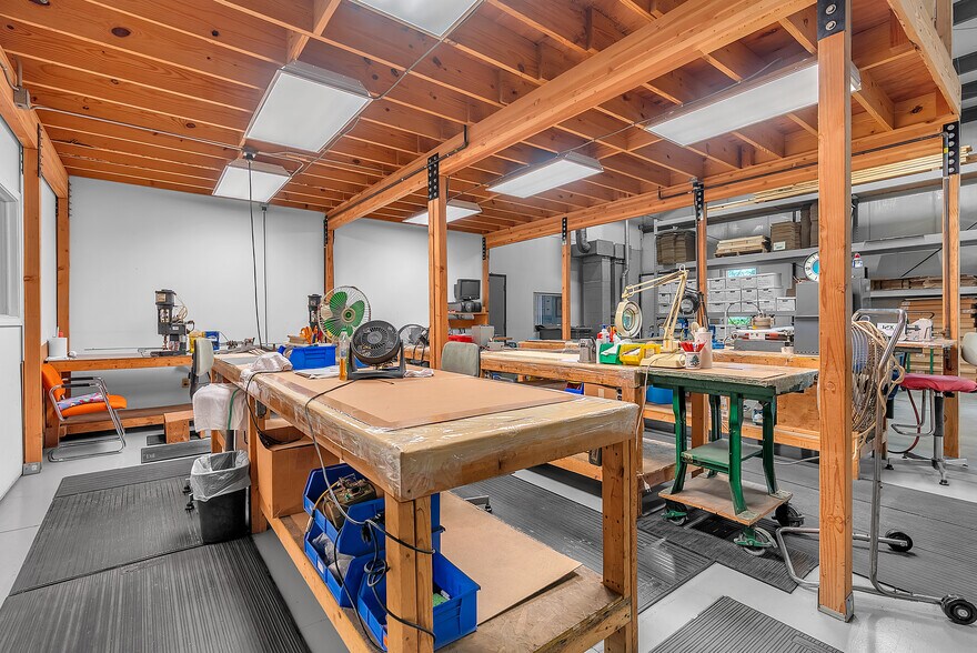 More Photos Of 197 Alder Dr, North Aurora Warehouse For Sale