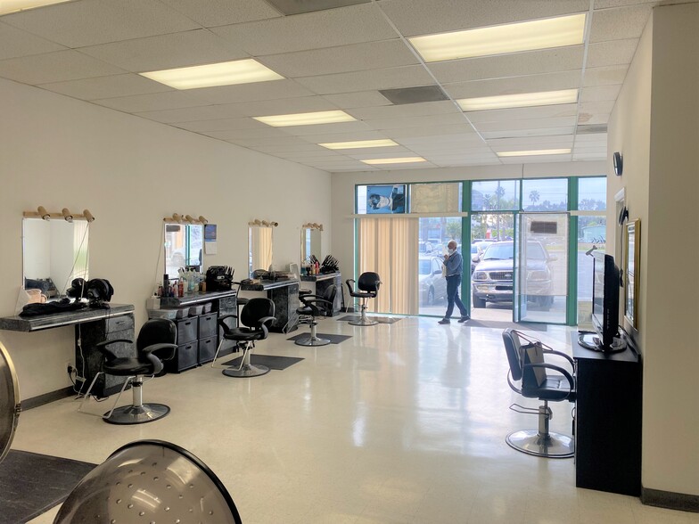 More Photos Of 15725 Hawthorne Blvd, Lawndale Unknown For Lease