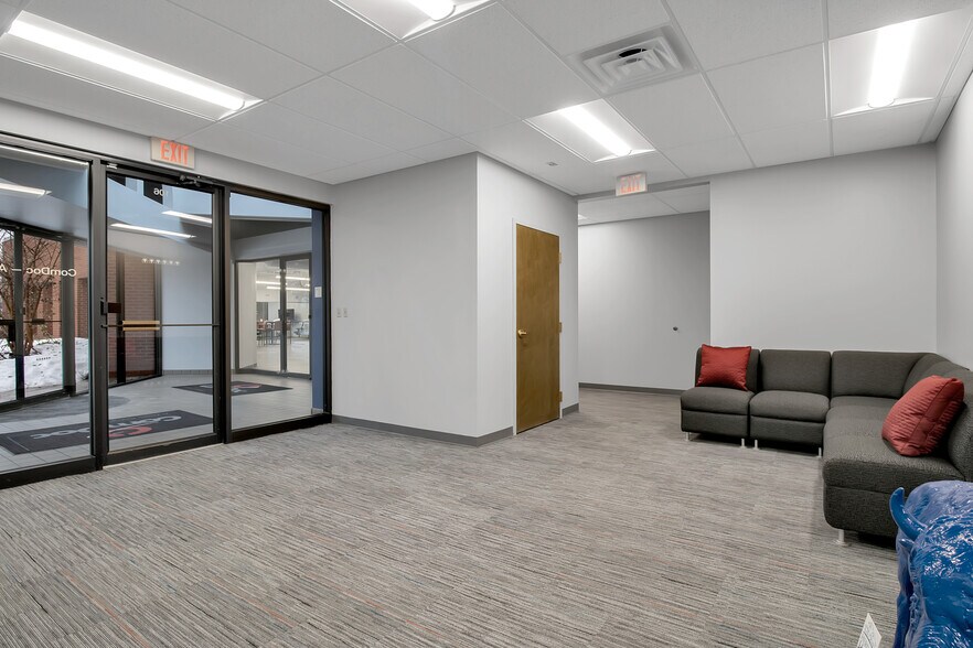 More Photos Of 75 Earhart Dr, Amherst Unknown For Lease