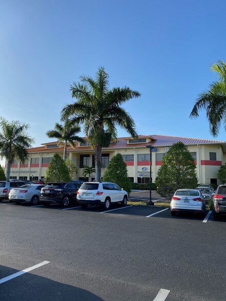 More Photos Of 3507 Lee Blvd, Lehigh Acres Medical For Lease