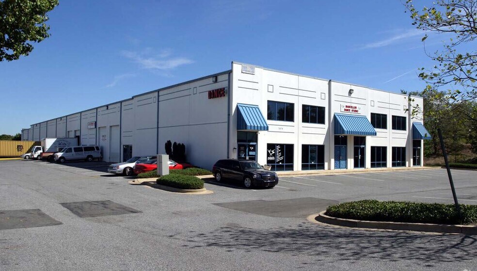 More Photos Of 7931-7997 Fernham Ln, Forestville Unknown For Lease