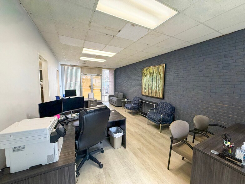More Photos Of 1509-1525 Dale Earnhardt Blvd, Kannapolis Office For Sale