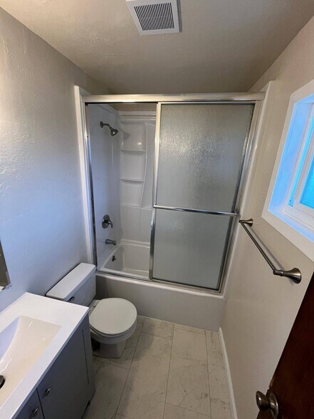 More Photos Of 529 21st St, Richmond Apartments For Sale