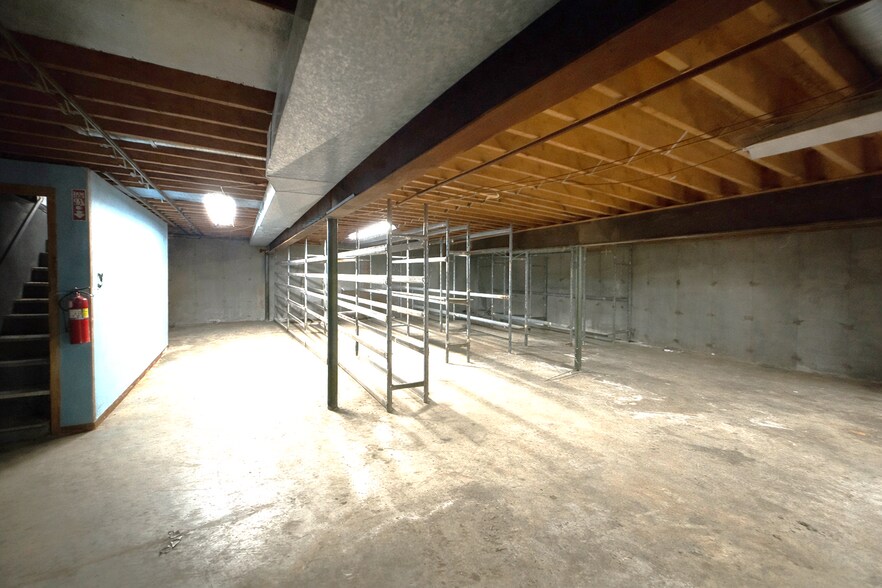 More Photos Of 984-990 Mendon Rd, Cumberland Storefront For Sale
