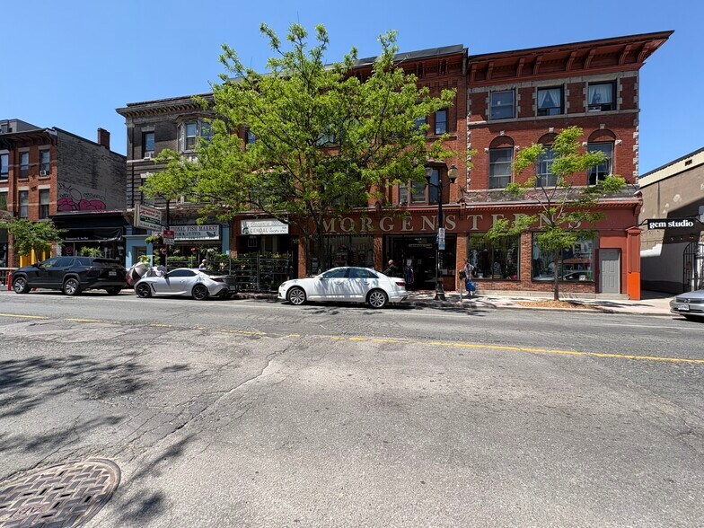 More Photos Of 209-213 James St, Delhi Office For Lease