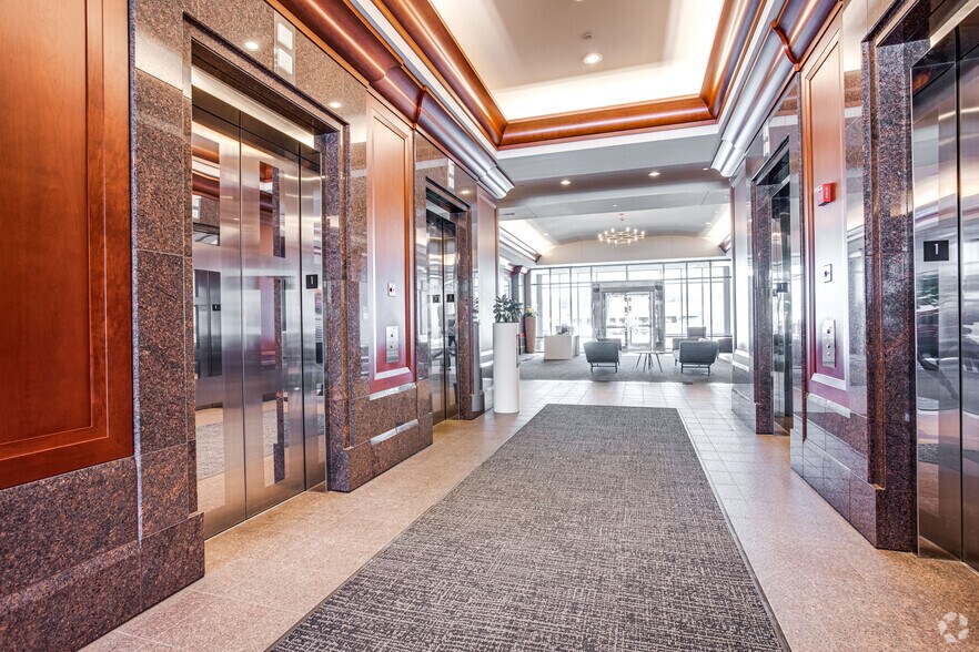 More Photos Of 701 S Xenia Ave, Golden Valley Office For Lease