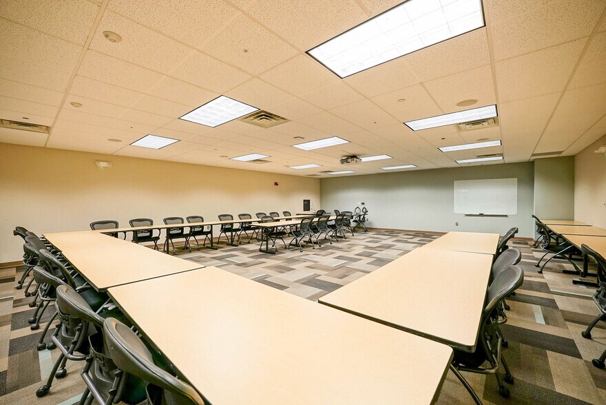 More Photos Of 101 W Elm St, Conshohocken Office For Lease