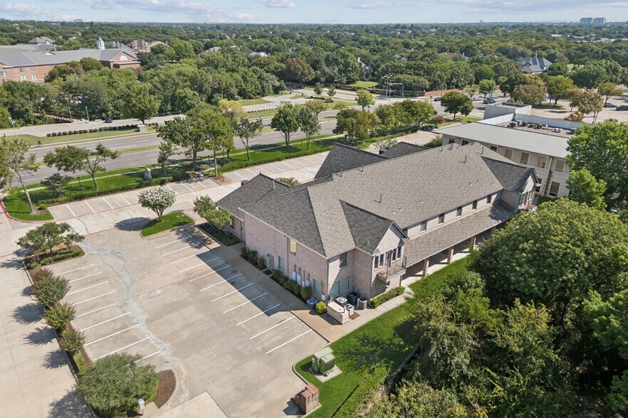 More Photos Of 5808 W Plano Pky, Plano Office For Sale