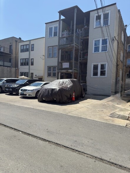 More Photos Of 6215 N Washtenaw Ave, Chicago Apartments For Sale